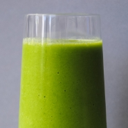 Pineapple Ginger Green Smoothie