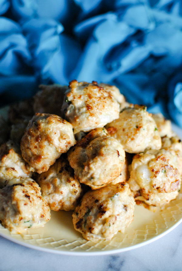 Whole30 Chicken Basil Meatballs! they're just SO good. we're OBSESSED over here in our house. as in eating them for breakfast lunch and dinner OBSESSED. | thepikeplacekitchen.com