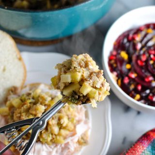 ummm I’m SO excited to share my momma’s stuffing recipe with you guys. it’s delish and amazingggg in a thanksgiving sandwich! turkey, cranberry, and STUFFING on a roll. | thepikeplacekitchen.com